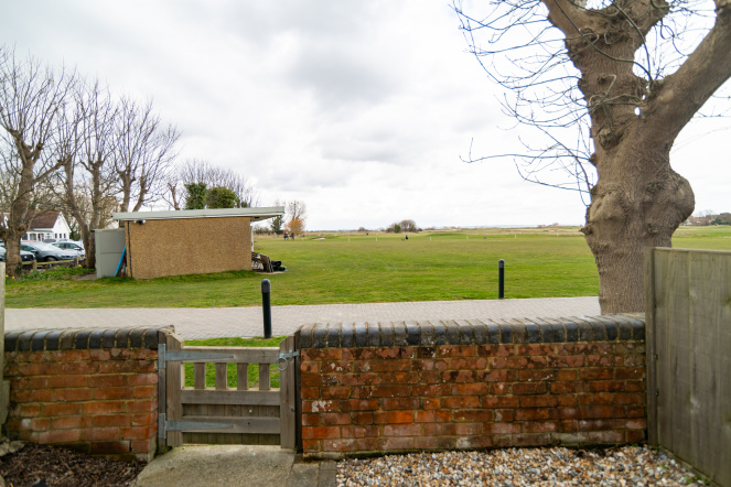 Little Crossways St. Andrews Road, Littlestone, TN28 8RB, 4 Bedrooms Bedrooms, ,2 BathroomsBathrooms,Semi detached house,CLOSE TO BEACH,'Little Crossways',St. Andrews Road,2,1009