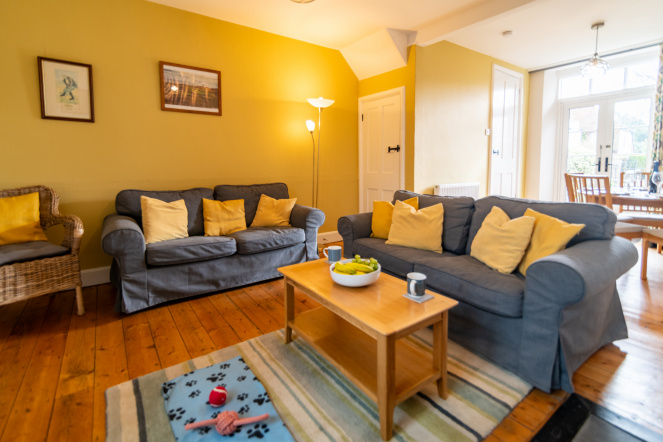 \'Foursomes\' 4, Coastguard Cottages, St. Andrews Road, Littlestone, New Romney, Kent. TN28 8RB