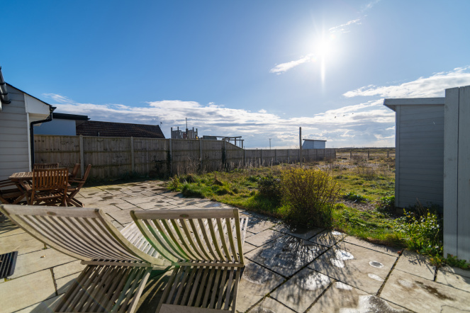 111 Coast Drive, Romney Marsh, TN29 9NS, 4 Bedrooms Bedrooms, ,2 BathroomsBathrooms,Bungalow,SEA VIEW,Coast Drive,1,1000