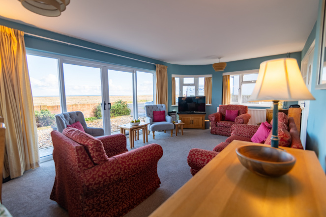 111 Coast Drive, Romney Marsh, TN29 9NS, 4 Bedrooms Bedrooms, ,2 BathroomsBathrooms,Bungalow,SEA VIEW,Coast Drive,1,1000