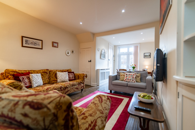 3 Bedroom, close to beach, golf course, littlestone, romney marsh, garden, 2 bathrooms, golf course views, sleeps 6, kent holiday home, new romney, cottage