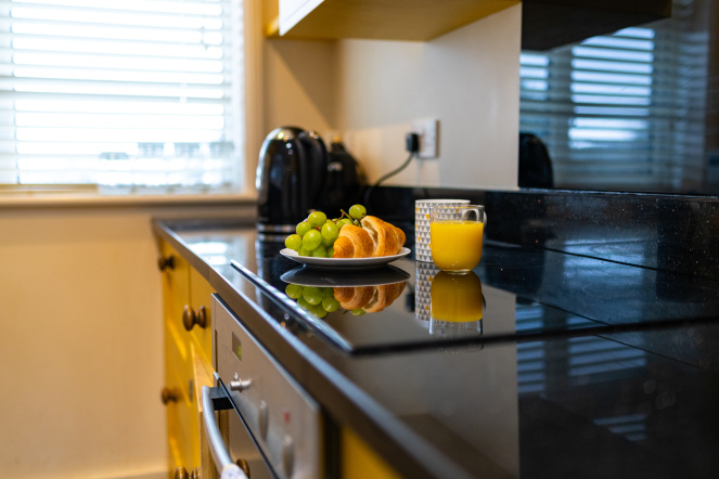 3 Bedroom, close to beach, golf course, littlestone, romney marsh, garden, 2 bathrooms, golf course views, sleeps 6, kent holiday home, new romney, cottage