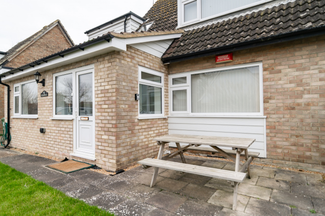 Seaspray 37 Tartane Lane, Dymchurch, TN29 0LJ