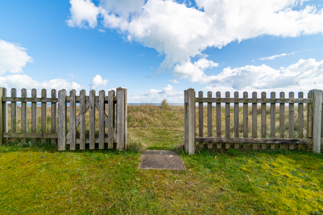 Purley Dene 91 Coast Drive, New Romney, TN28 8NR, 3 Bedrooms Bedrooms, ,1 BathroomBathrooms,Detached house,DIRECT ACCESS TO BEACH,Coast Drive,1006